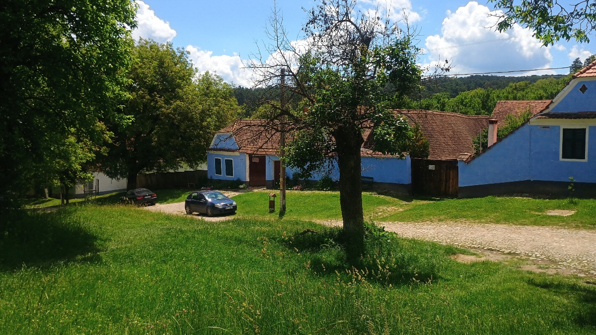 Cum să vinzi mai scump: secretul fotografiilor bune și al descrierilor detaliate